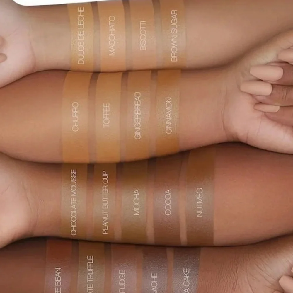 ⚡️💕HUDA BEAUTY Foundation Stick Biscotti